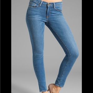 Frame Denim-Le Skinny de Jeanne